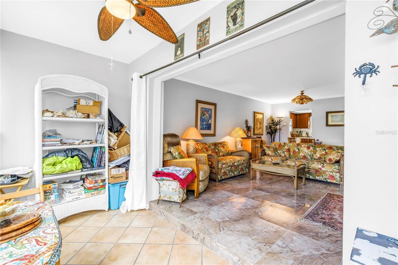 5020 Brittany Drive S, Unit 124, Saint Petersburg, FL 33715 Photo