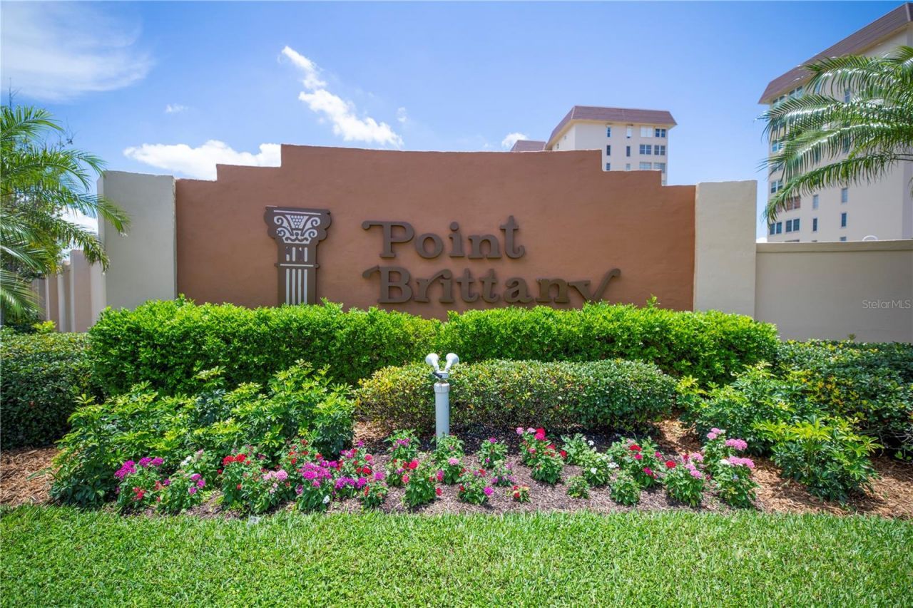 5020 Brittany Drive S, Unit 124, Saint Petersburg, FL 33715 Photo