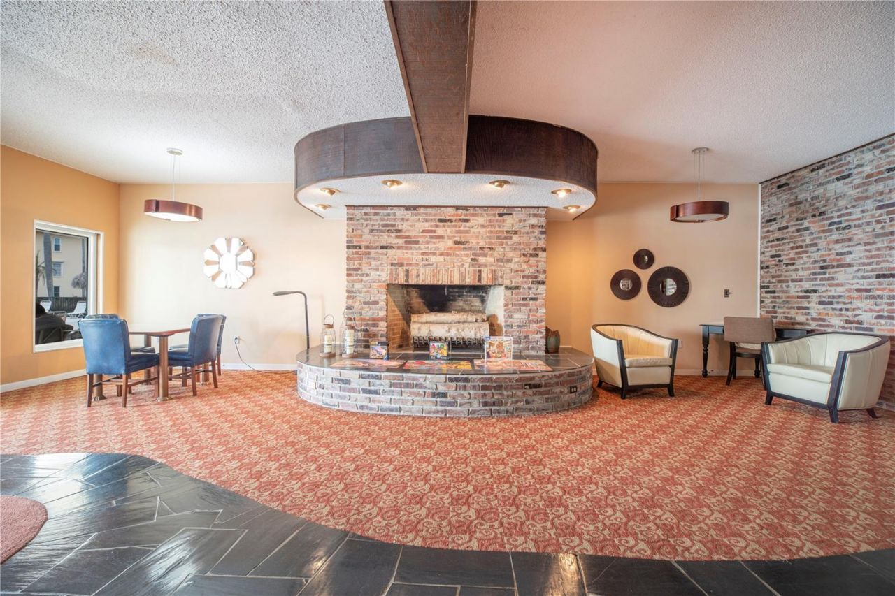 5020 Brittany Drive S, Unit 124, Saint Petersburg, FL 33715 Photo