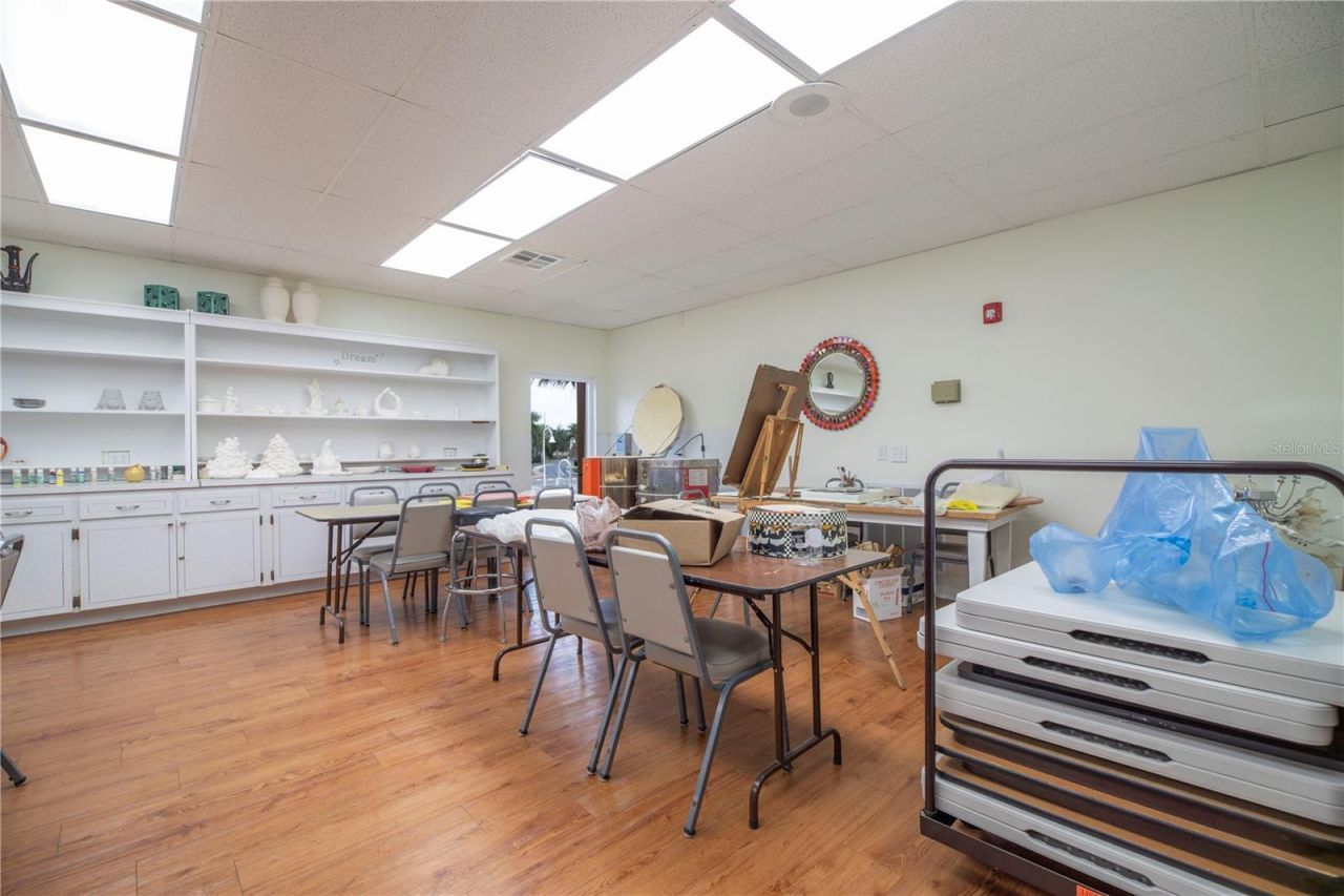 5020 Brittany Drive S, Unit 124, Saint Petersburg, FL 33715 Photo