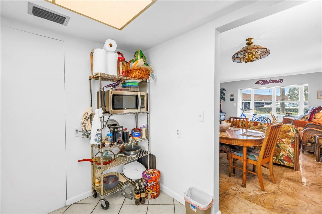 5020 Brittany Drive S, Unit 124, Saint Petersburg, FL 33715 Photo