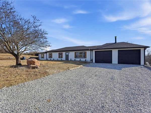 13207 NW 83rd Street, Kansas City, MO 64152