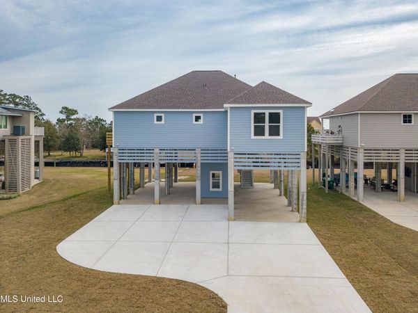 1324 Enos Street, Diamondhead, MS 39525