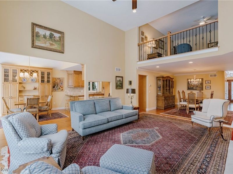 2501 Fairwood Court, Beachwood, OH 44122 Photo 10