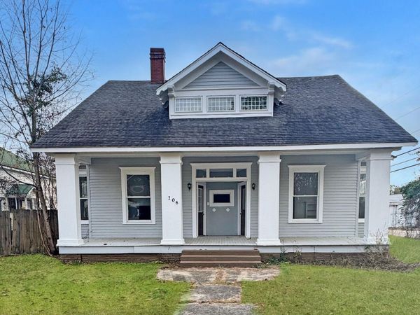 206 S 5th Ave., Amory, MS 38821