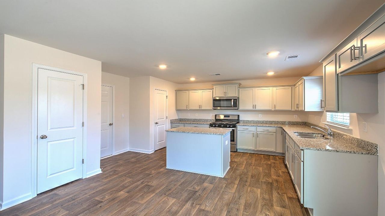 167 Tahoe Drive Photo 4