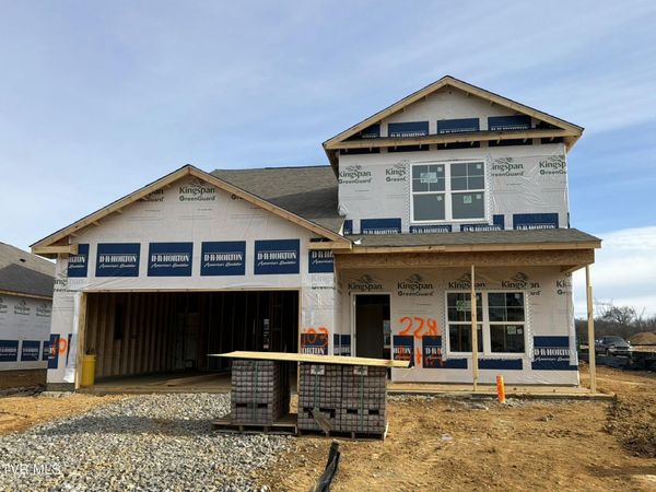 228 Artist Avenue, Johnson City, TN 37615