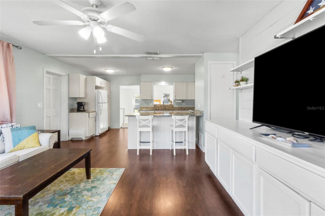 4404 55th Ave Drive E, Bradenton, FL 34203 Photo