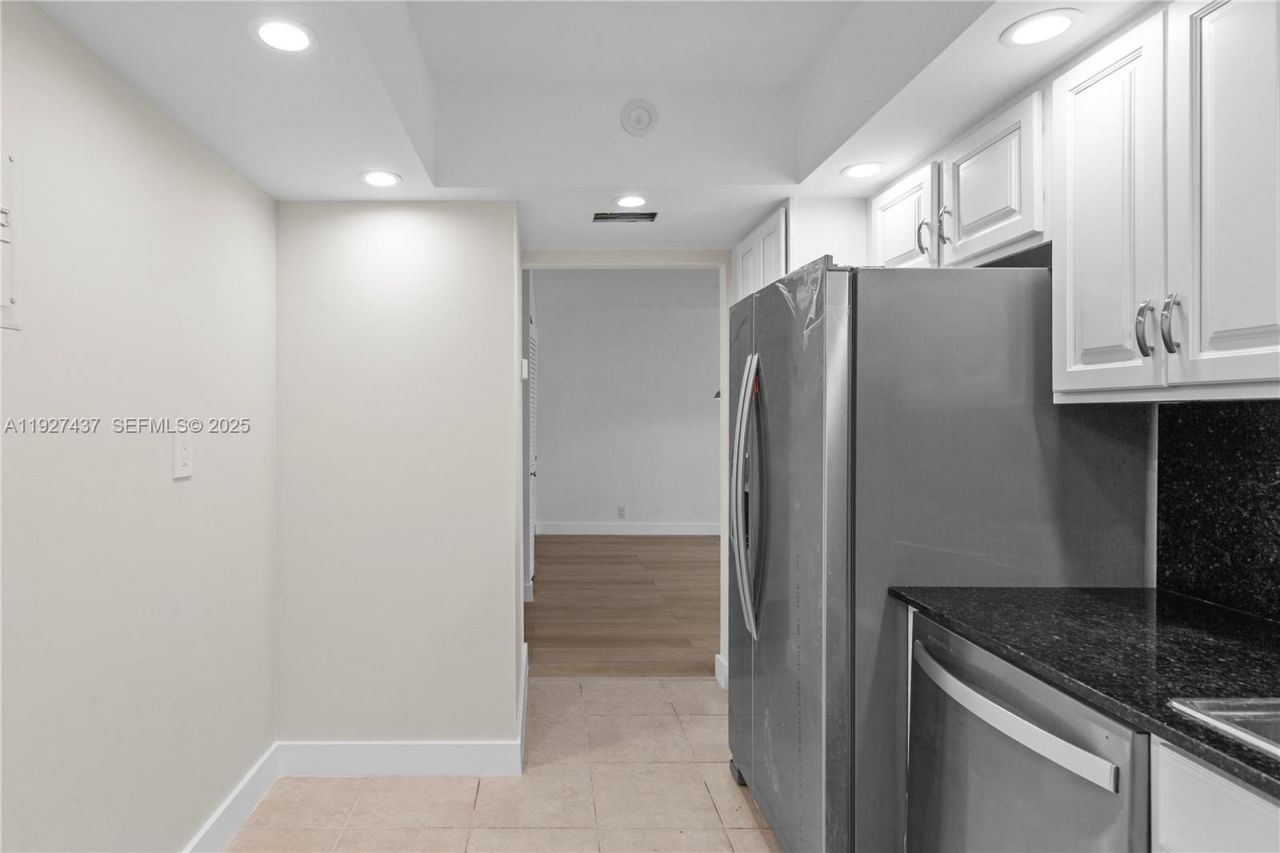 9511 Collins Ave, Unit 806, Surfside, FL 33154 Photo