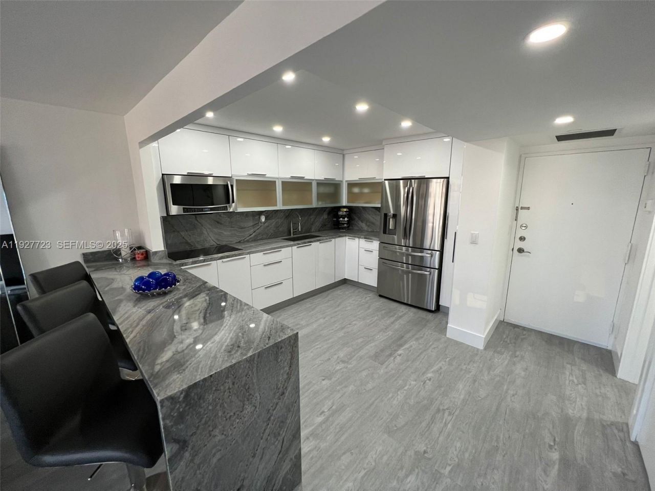 1865 Brickell Ave, Unit A1607, Miami, FL 33129 Photo