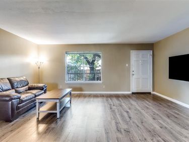 7931 Royal Lane, Unit 215, Dallas, TX 75230