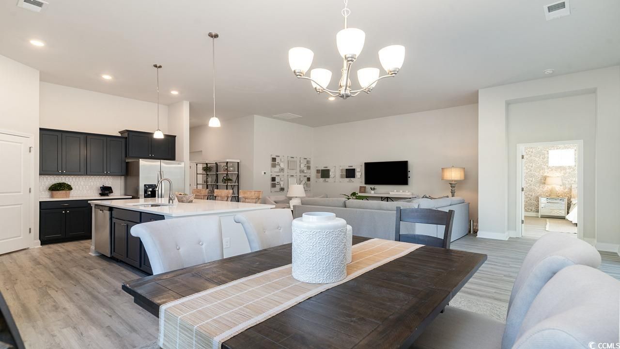 448 Clear Lake Dr. Photo 8