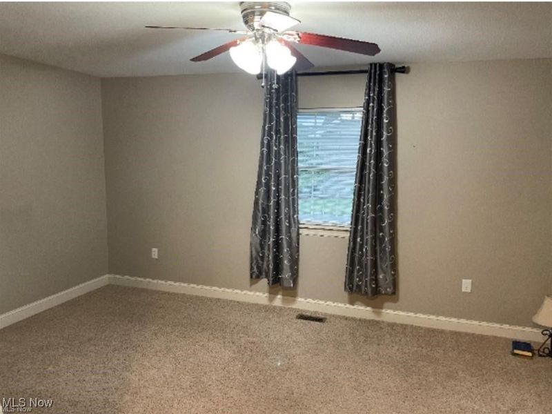 170 Sandy Court, Unit 11, New Middletown, OH 44442 Photo 11