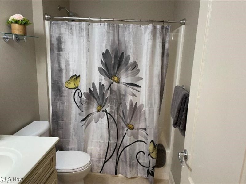 170 Sandy Court, Unit 11, New Middletown, OH 44442 Photo 13