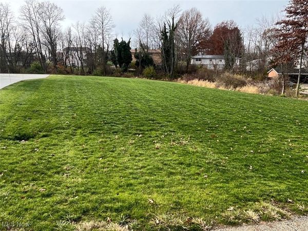 Rosewood Avenue NW, North Canton, OH 44720