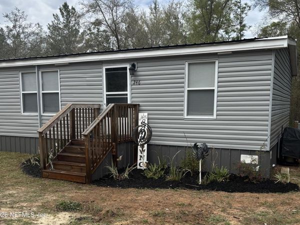 246 RAINBOW Drive, Hawthorne, FL 32640