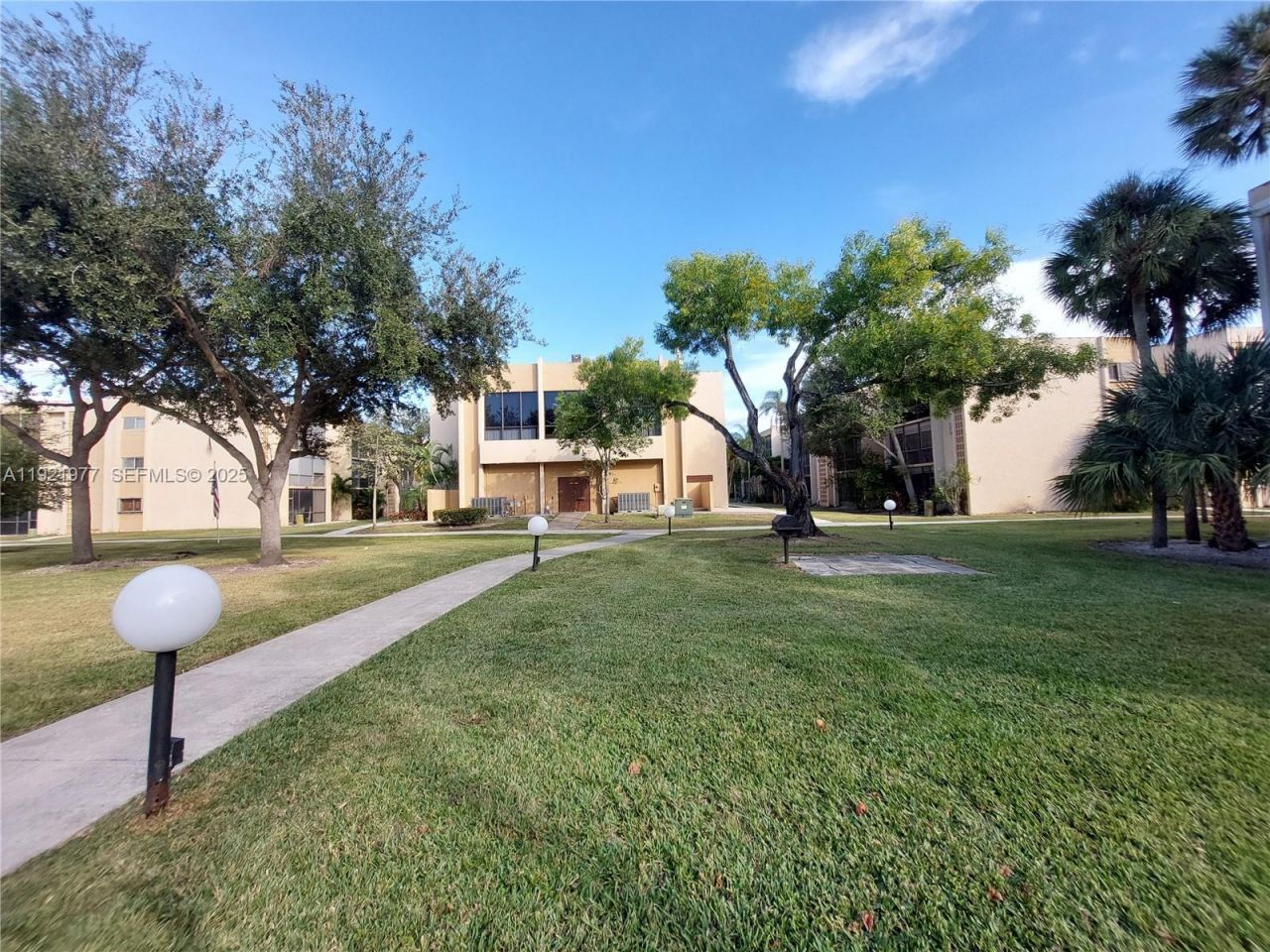 8415 SW 107th Ave, Unit 255W, Miami, FL 33173 Photo