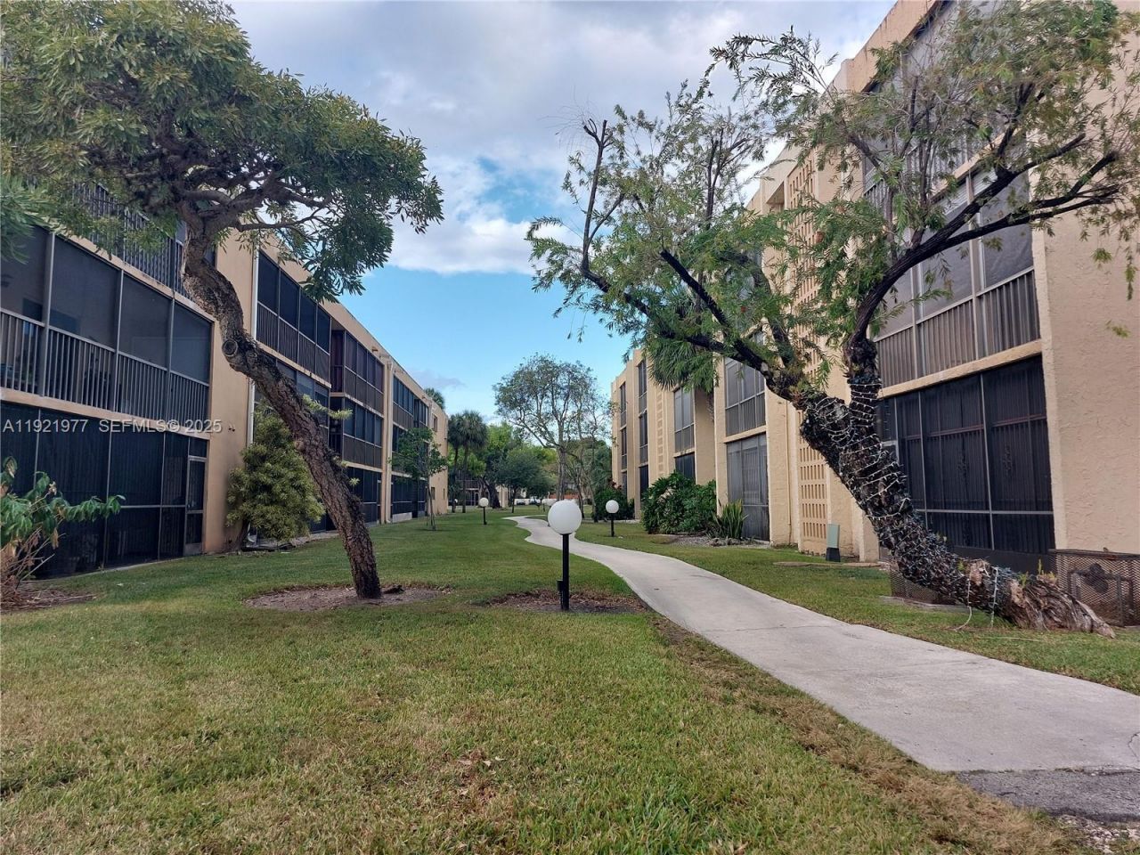 8415 SW 107th Ave, Unit 255W, Miami, FL 33173 Photo