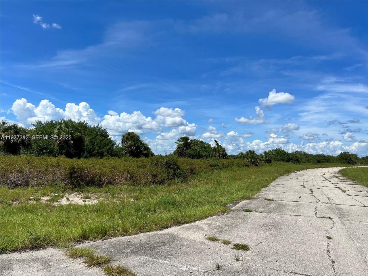 800 Berkshire, La Belle, FL 33935 Photo
