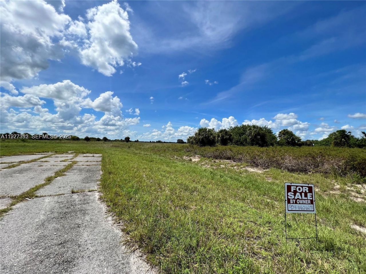 800 Berkshire, La Belle, FL 33935 Photo