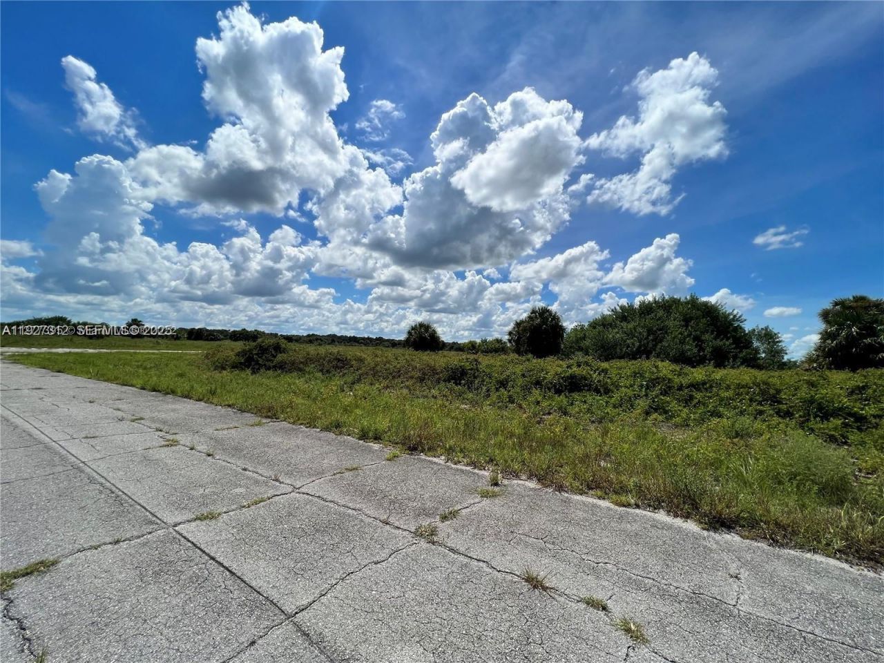 800 Berkshire, La Belle, FL 33935 Photo