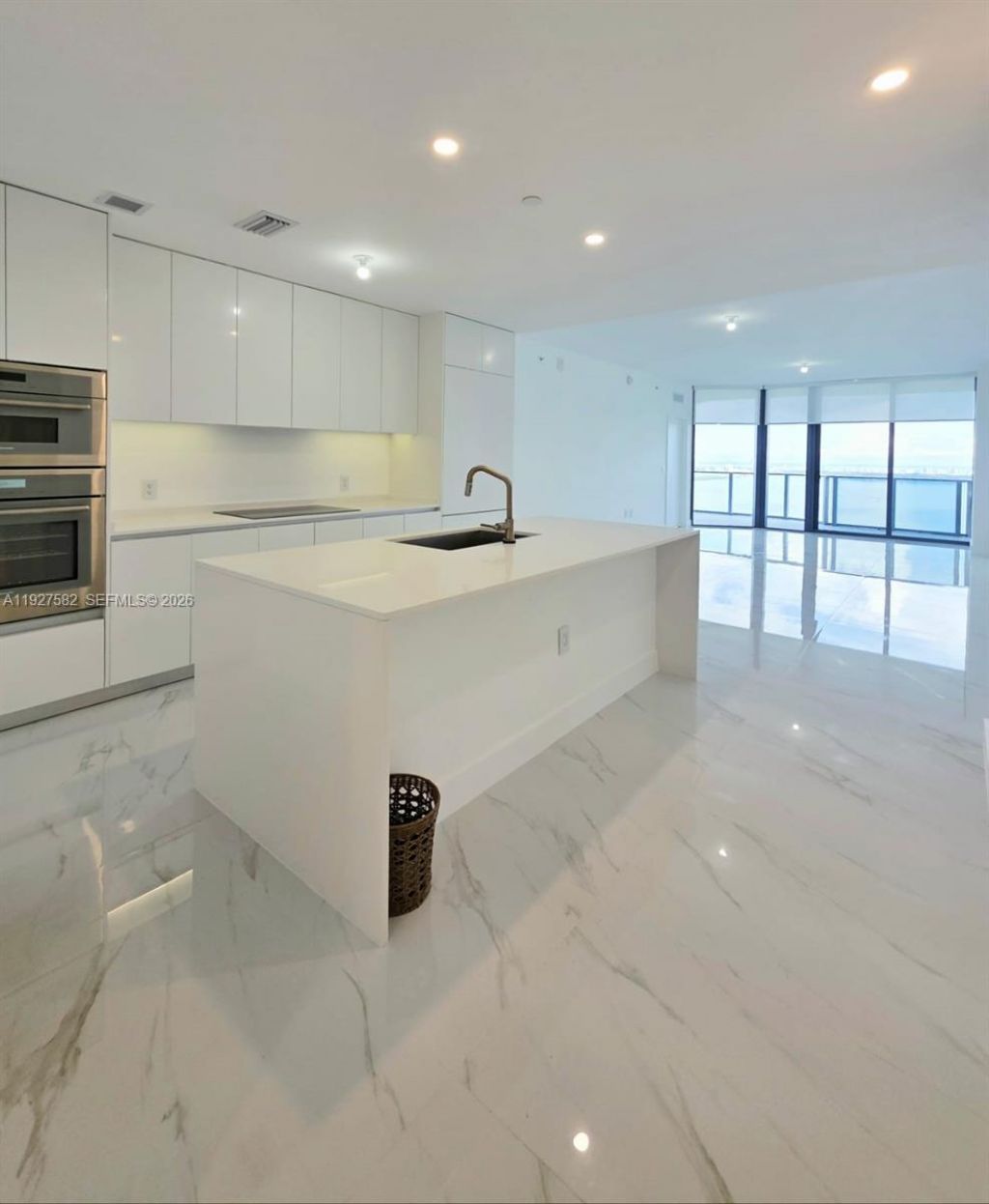 700 NE 24th Street, Unit 3803, Miami, FL 33137 Photo