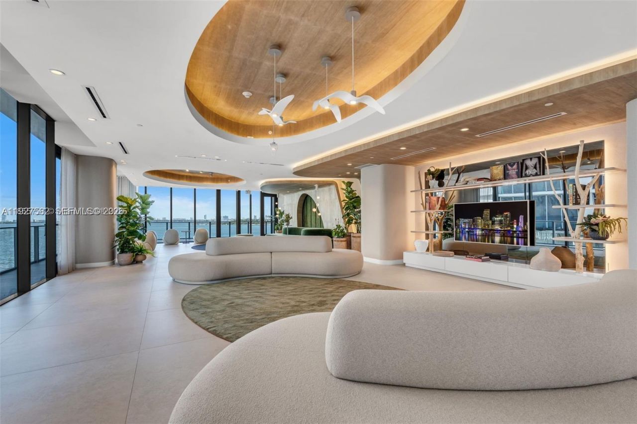 700 NE 24th Street, Unit 3803, Miami, FL 33137 Photo