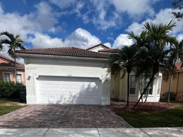2219 Portofino Ave, Homestead, FL 33033