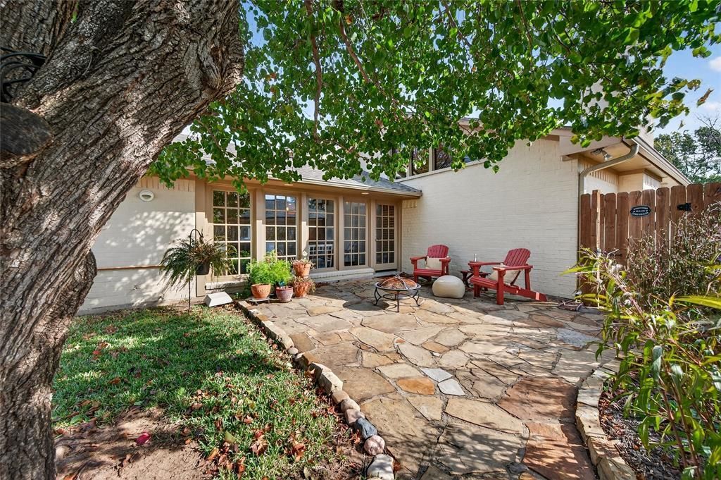 2215 Oak Creek Drive, Sherman, TX 75092 Main Photo