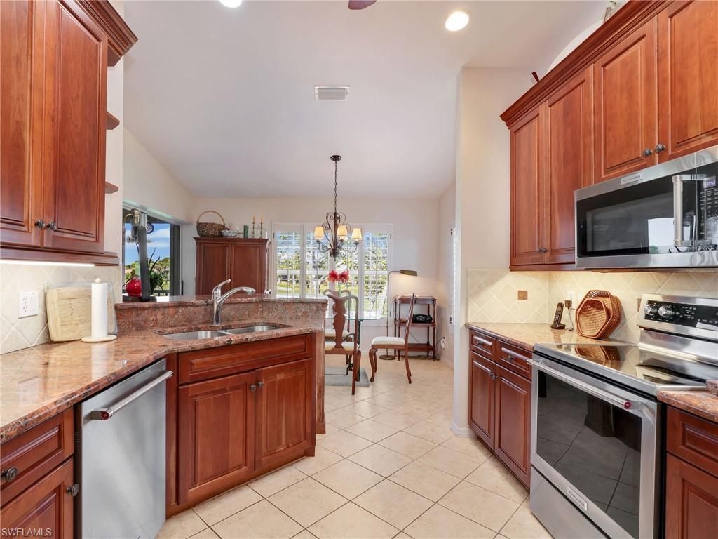 5893 Three Iron Dr, Unit 1604, Naples, FL 34110 Photo