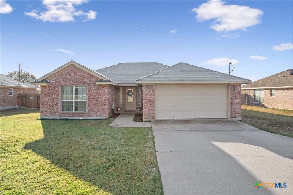 1208 Baldridge Drive, Gatesville, TX 76528 Main Photo