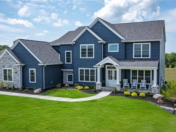 19 Kestrel Court, Orchard Park, NY 14127