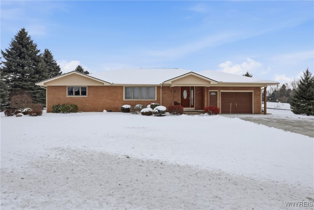 3420 Bullis Road, Elma, NY 14059 Main Photo