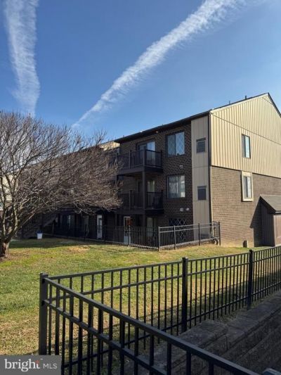 5200 Hilltop Drive, Unit O26, Brookhaven, PA 19015 Main Photo