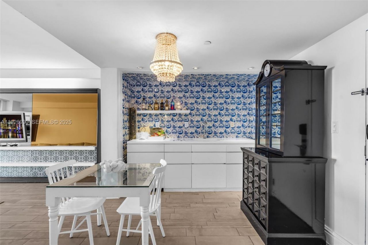 1100 West Avenue, Unit 1420, Miami Beach, FL 33139 Photo