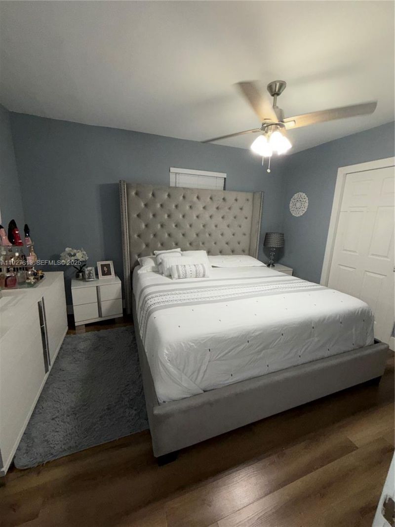 100 NE 171st Ter, Miami, FL 33162 Photo