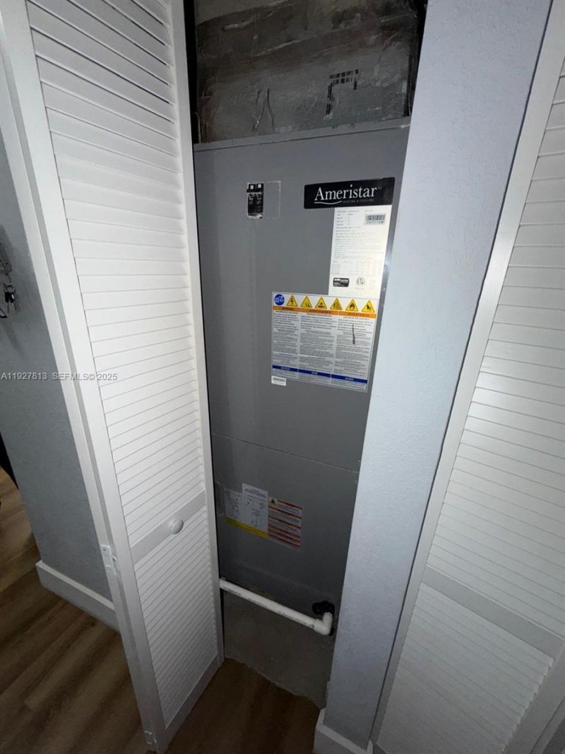 100 NE 171st Ter, Miami, FL 33162 Photo