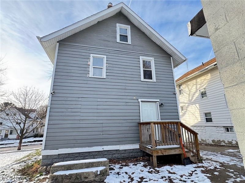 1239 Pondview Avenue, Akron, OH 44305 Photo 3