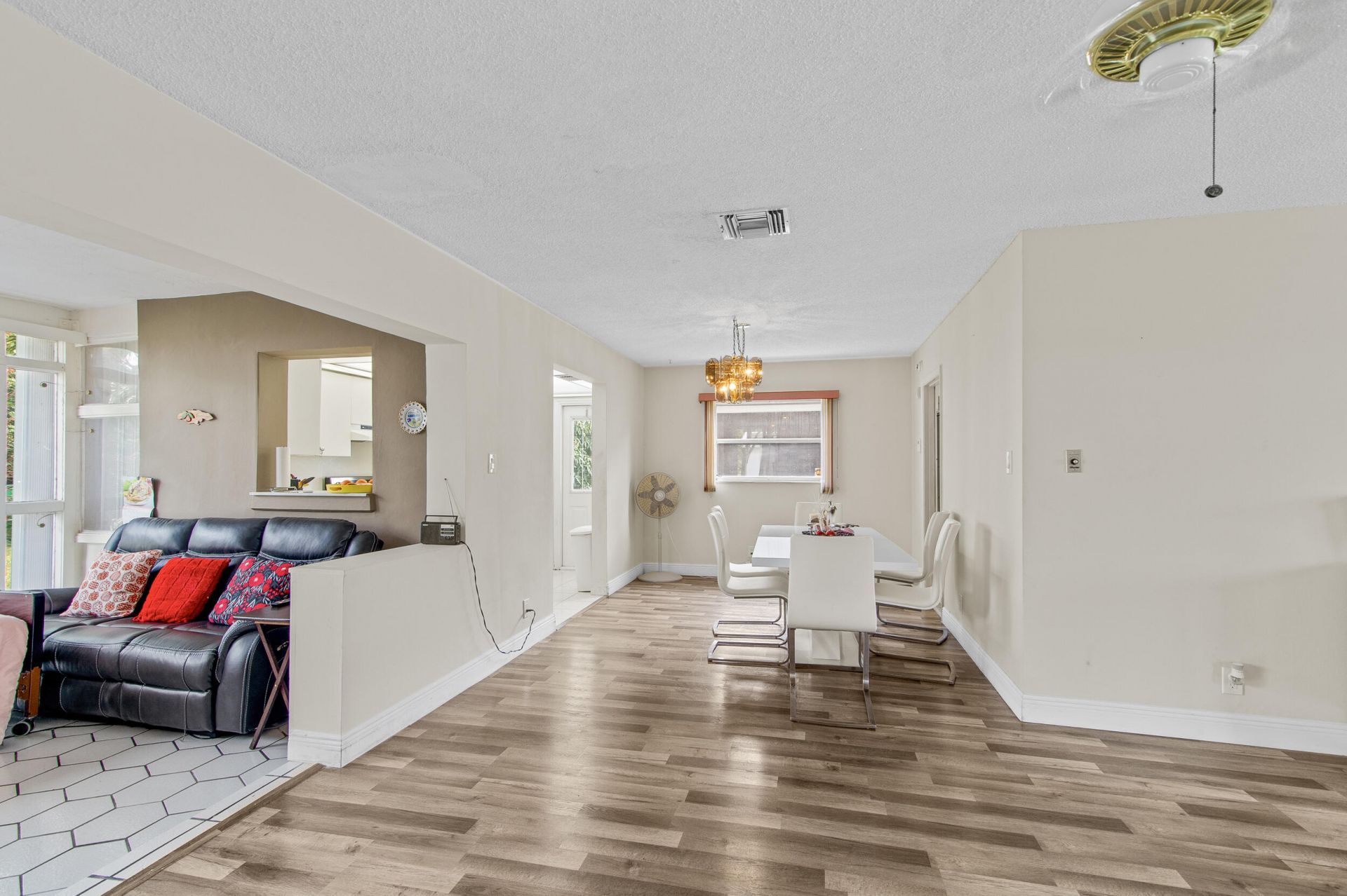 7110 NW 73rd Avenue, Tamarac, FL 33321 Photo