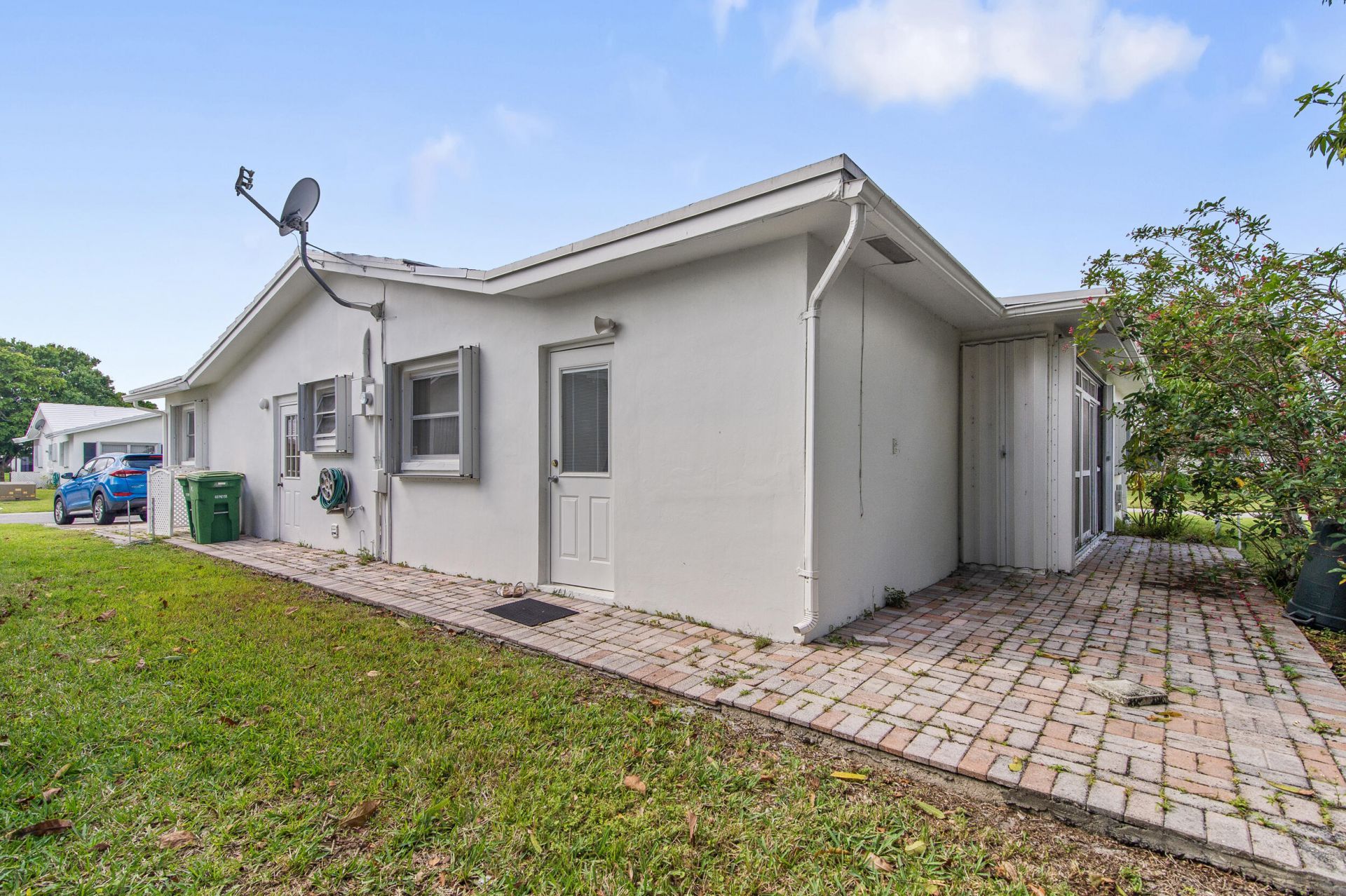 7110 NW 73rd Avenue, Tamarac, FL 33321 Photo