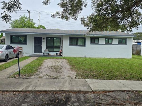3341 NW 178th St, Miami Gardens, FL 33056