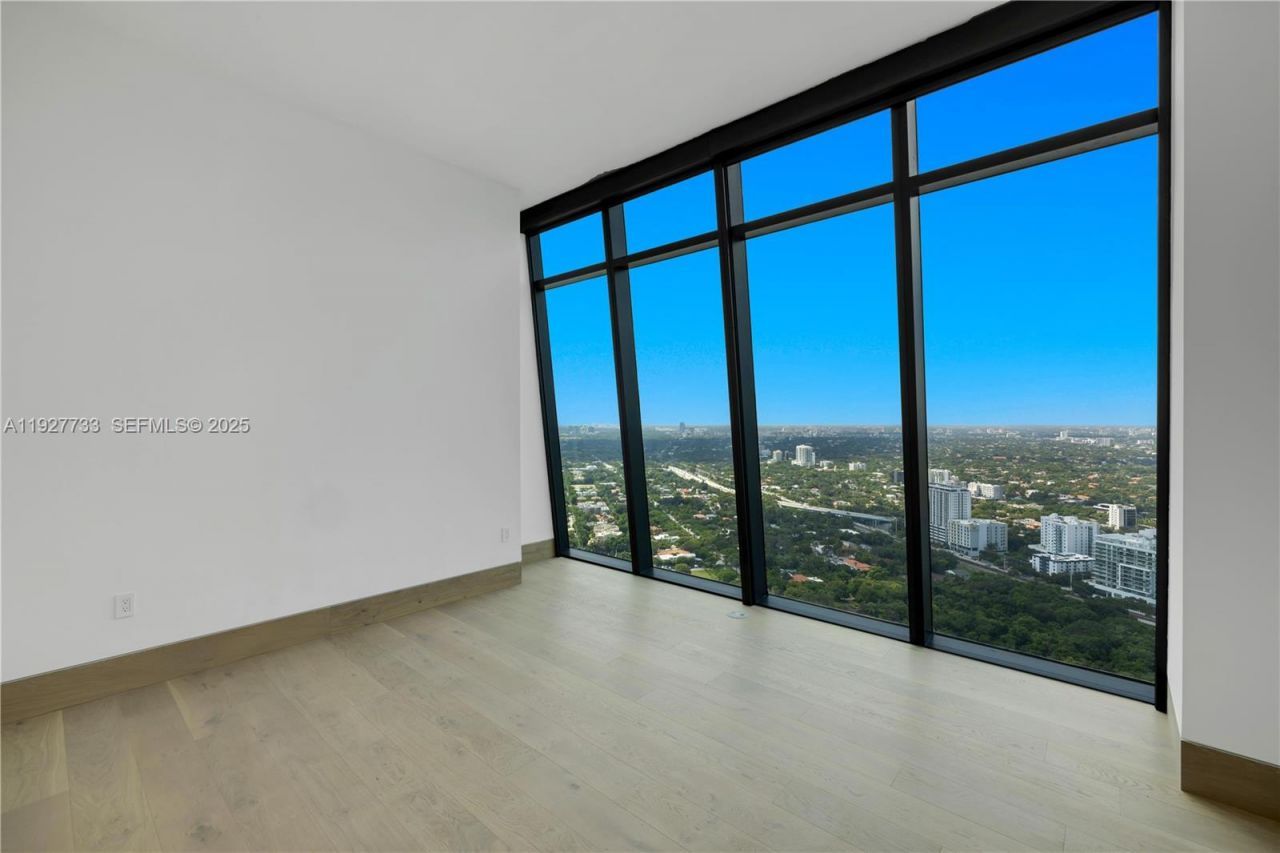 1451 Brickell Ave, Unit 4403, Miami, FL 33131 Photo