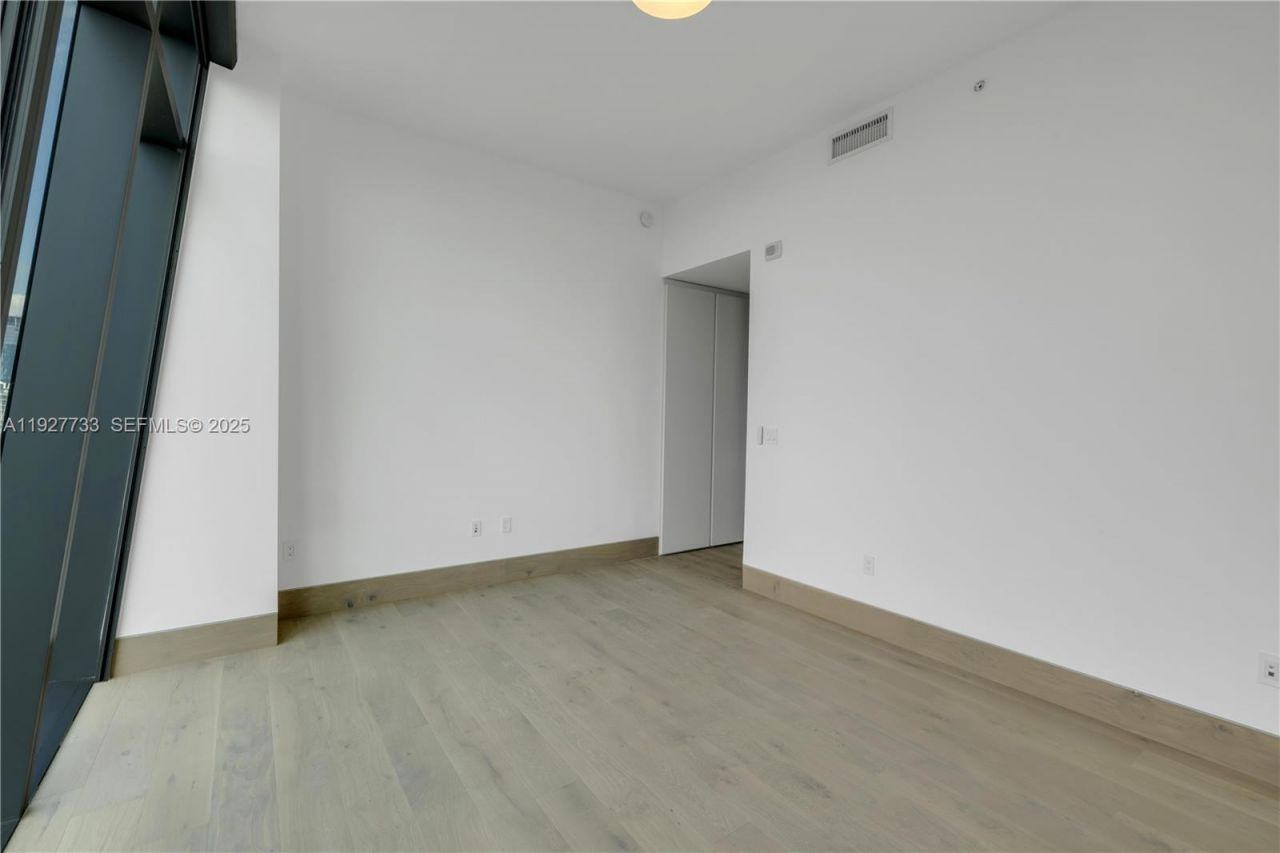 1451 Brickell Ave, Unit 4403, Miami, FL 33131 Photo