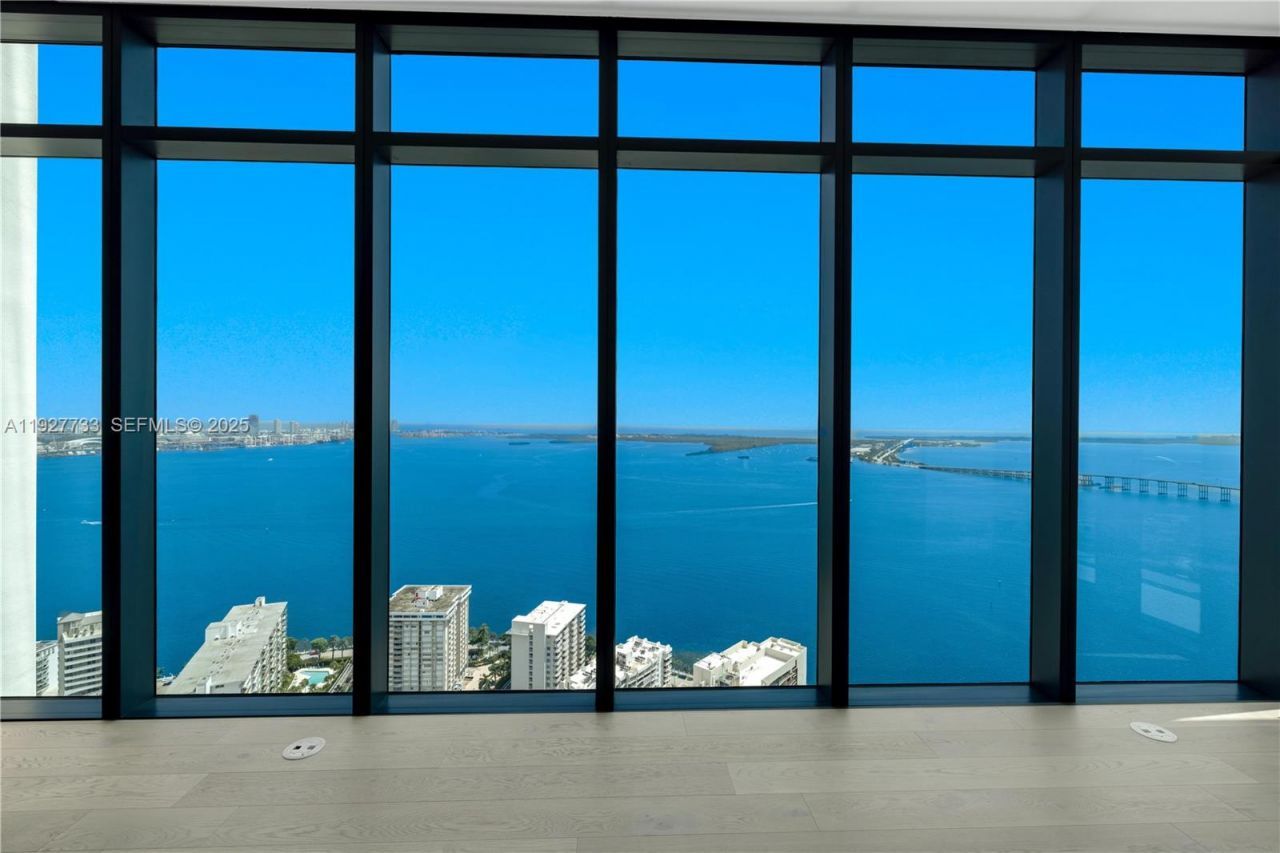 1451 Brickell Ave, Unit 4403, Miami, FL 33131 Photo