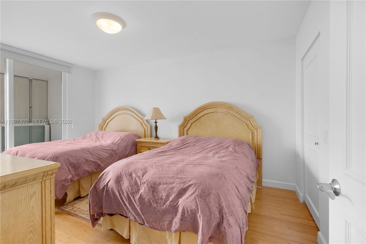 21055 Yacht Club Dr, Unit 2310, Aventura, FL 33180 Photo