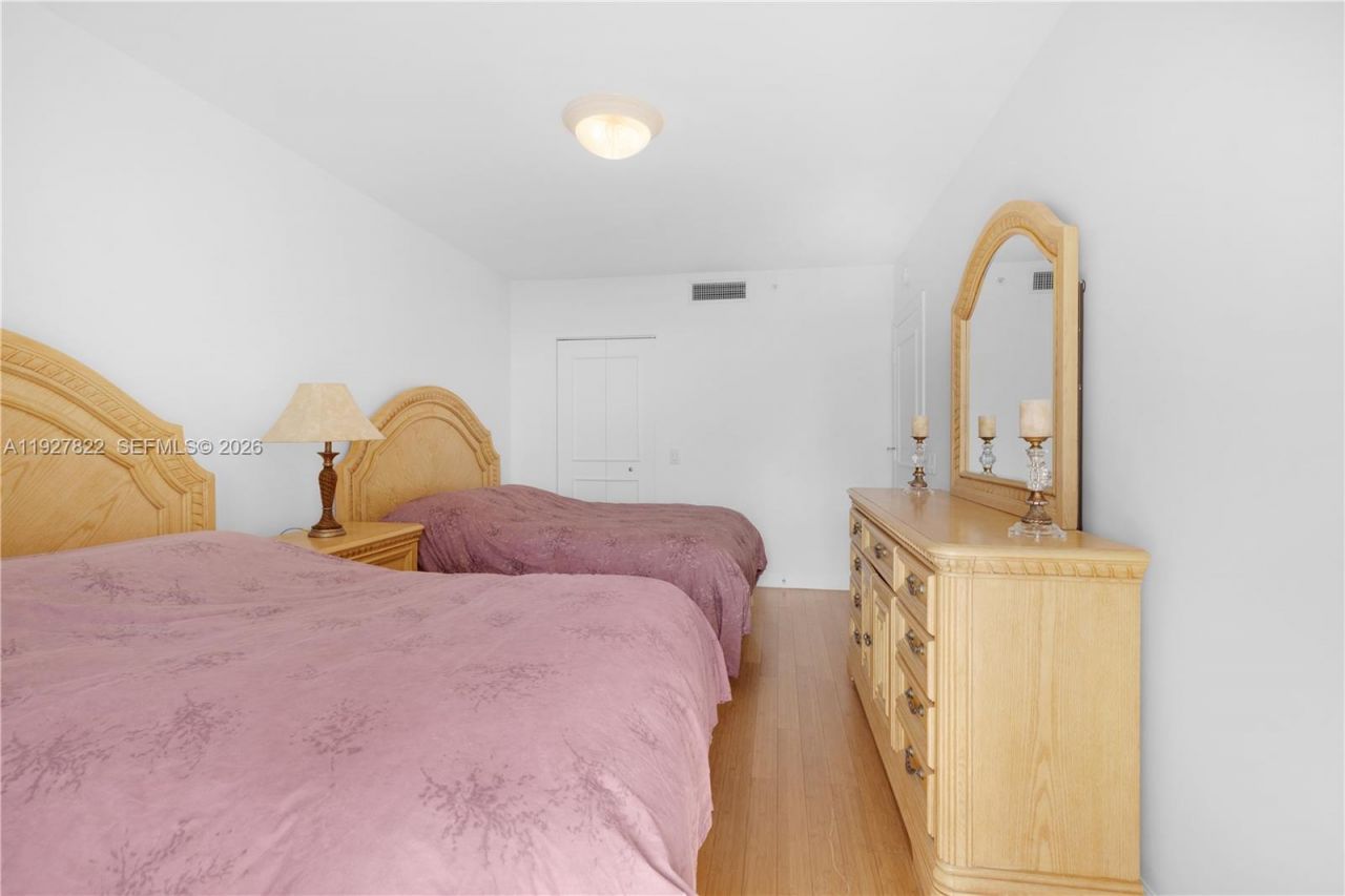 21055 Yacht Club Dr, Unit 2310, Aventura, FL 33180 Photo