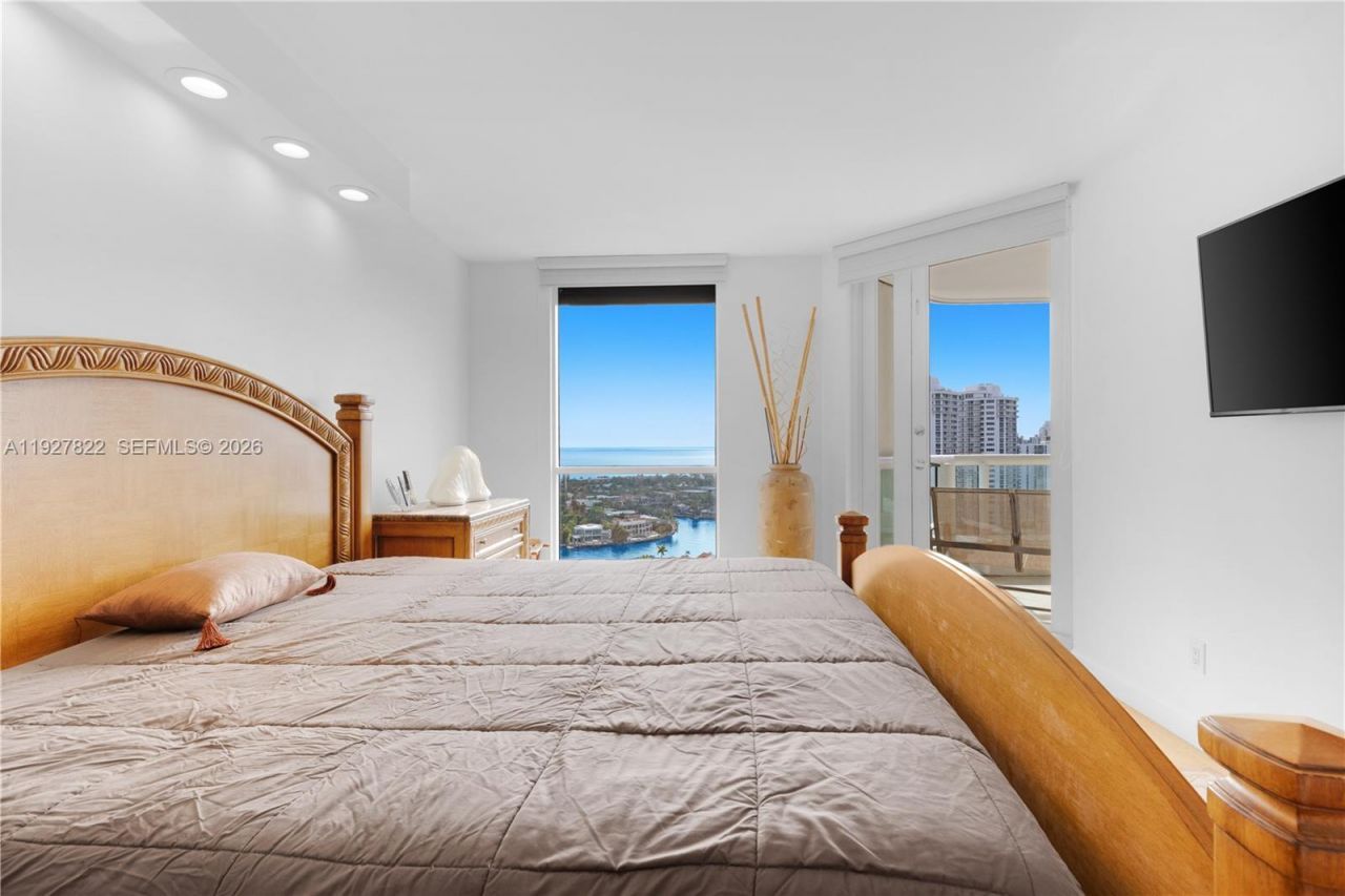 21055 Yacht Club Dr, Unit 2310, Aventura, FL 33180 Photo