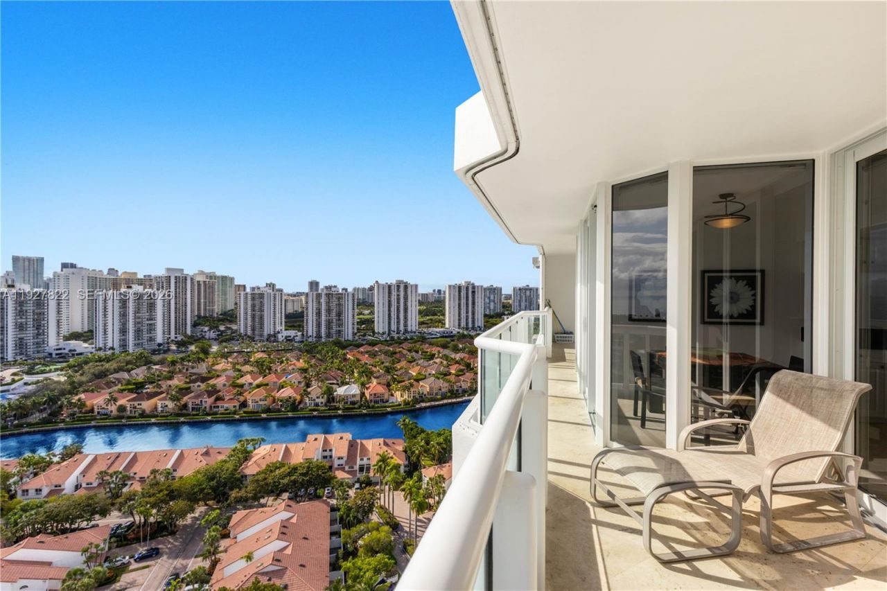 21055 Yacht Club Dr, Unit 2310, Aventura, FL 33180 Photo