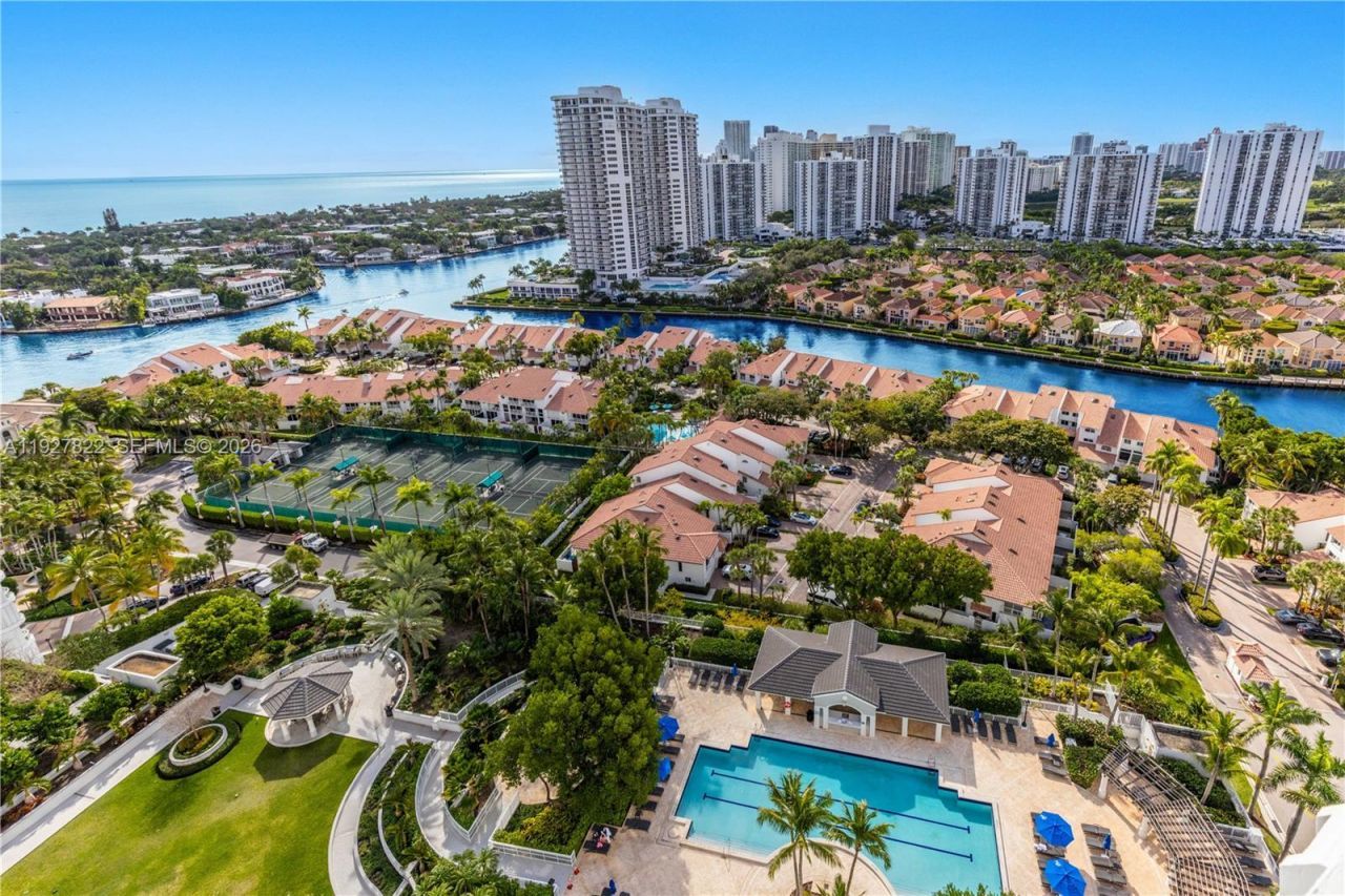 21055 Yacht Club Dr, Unit 2310, Aventura, FL 33180 Photo