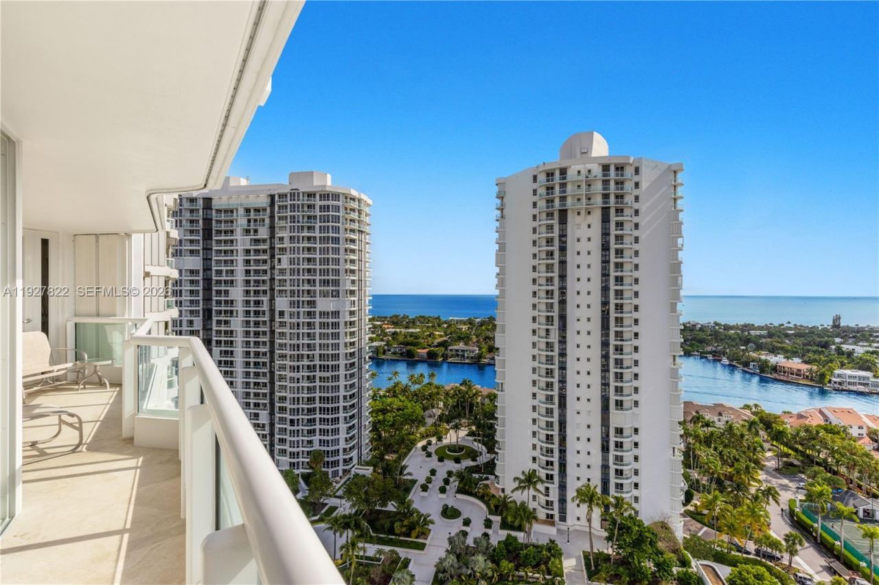 21055 Yacht Club Dr, Unit 2310, Aventura, FL 33180 Photo